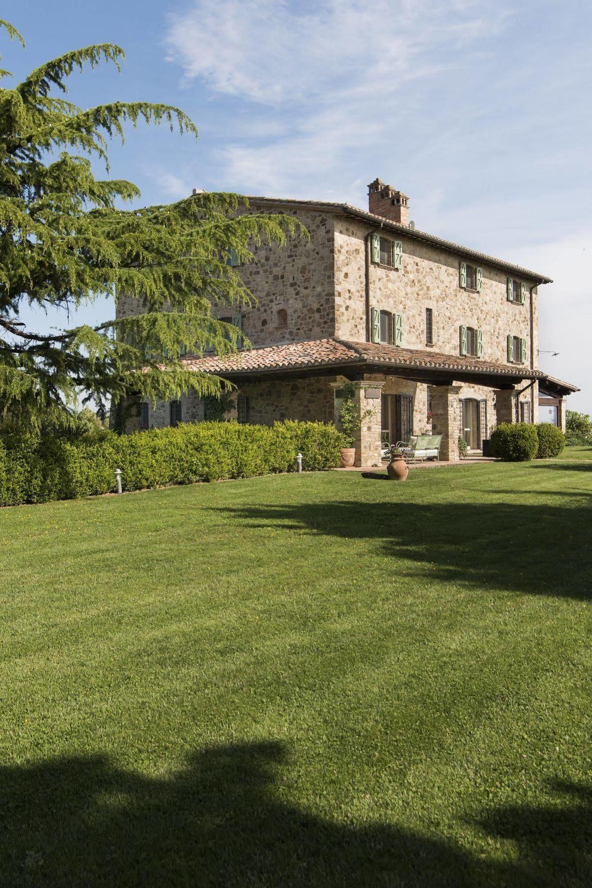 La Palazzetta Del Vescovo Guest House Fratta Todina Exterior photo